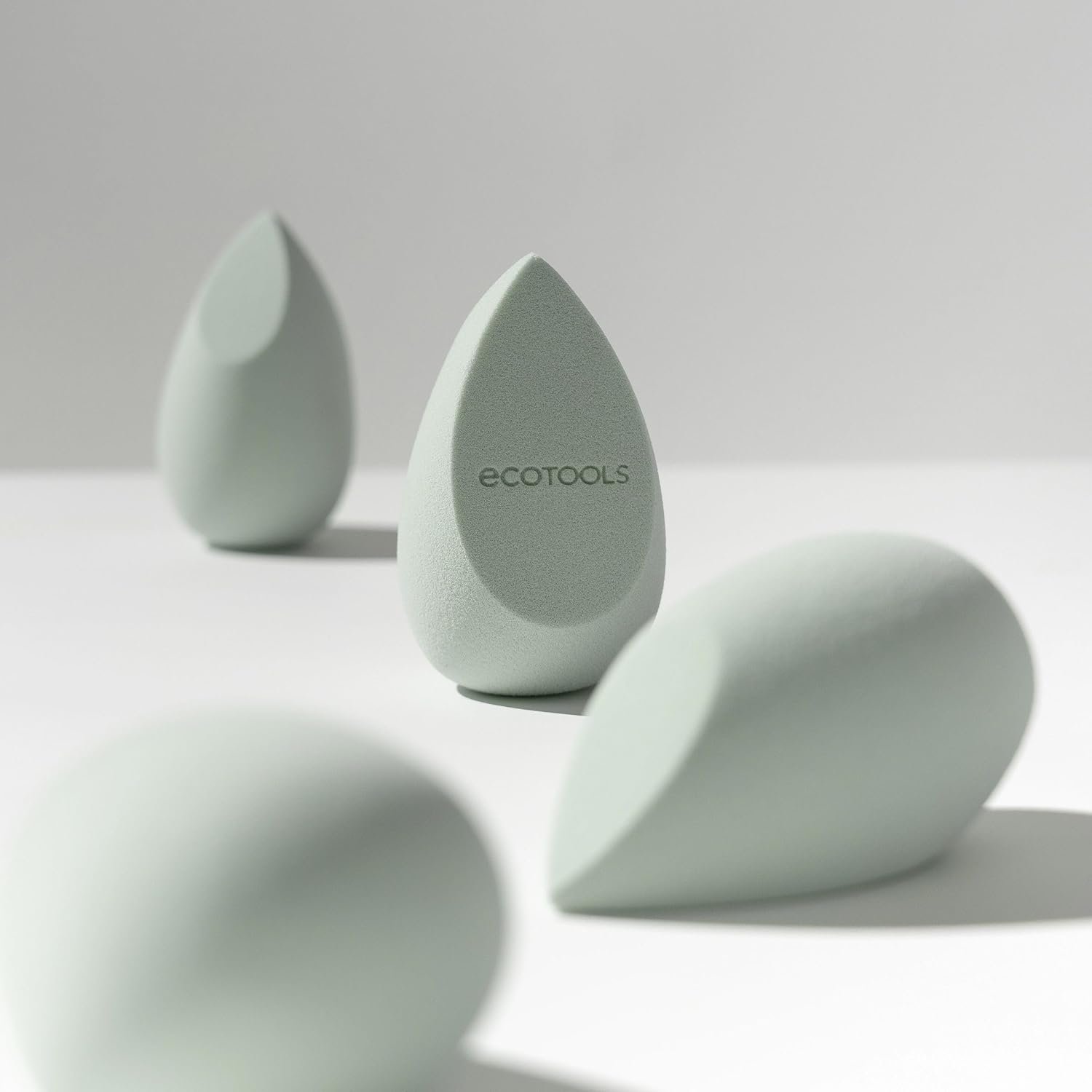 EcoTools Blurring Blender Makeup Sponge, Makeup Blending Sponge For Blurred Skin, For Liquid & Cream Foundation, Cloud Coverage Memory Foam, Eco Friendly, Latex Free, Cruelty-Free & Vegan 1 Count - Image 6