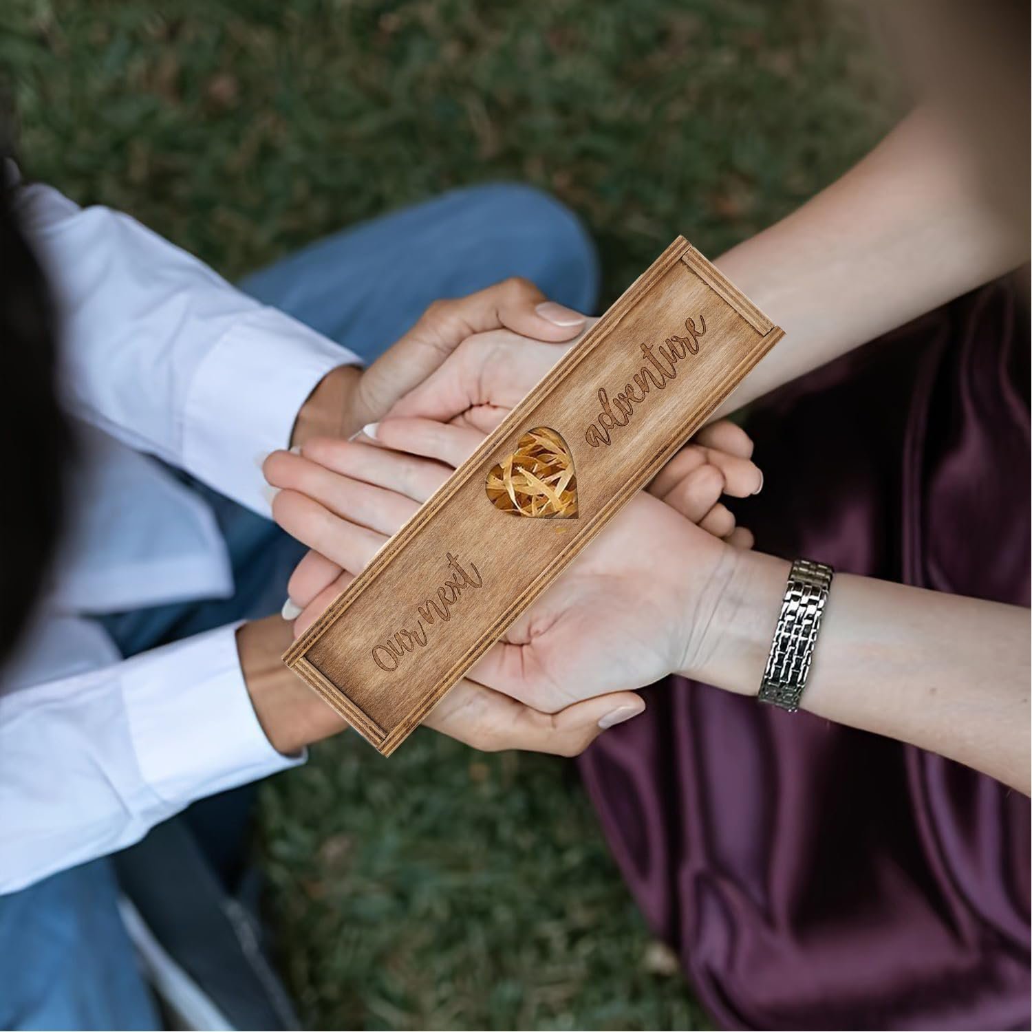 Pregnancy Test Keepsake Box with Paper Shred Filler Wooden Pregnancy Announcement Gifts Box for Early Detection Pregnancy Test Home Pregnancy Test HCG Test Baby Memory Souvenir Collection - Image 5