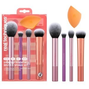Real Techniques 5 Piece Everyday Essentials Makeup Brush Set, Includes 4 Brushes & Makeup Sponge, For Foundation, Blush, Bronzer, Contour, Eyeshadow, & Powder, Travel Gift Set, Cruelty-Free & Vegan