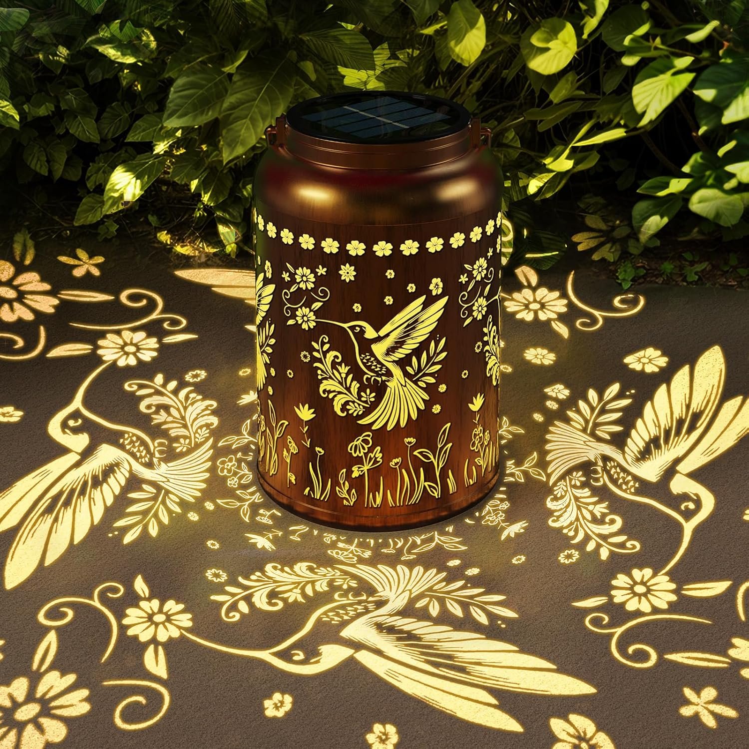 Solar Lanterns Outdoor Waterproof, Garden Decor Gifts for Women Mom Grandma, Outdoor Hanging Lantern Solar Lights, Metal Decorative Light for Yard, Patio, Backyard, Porch, 1 Pack