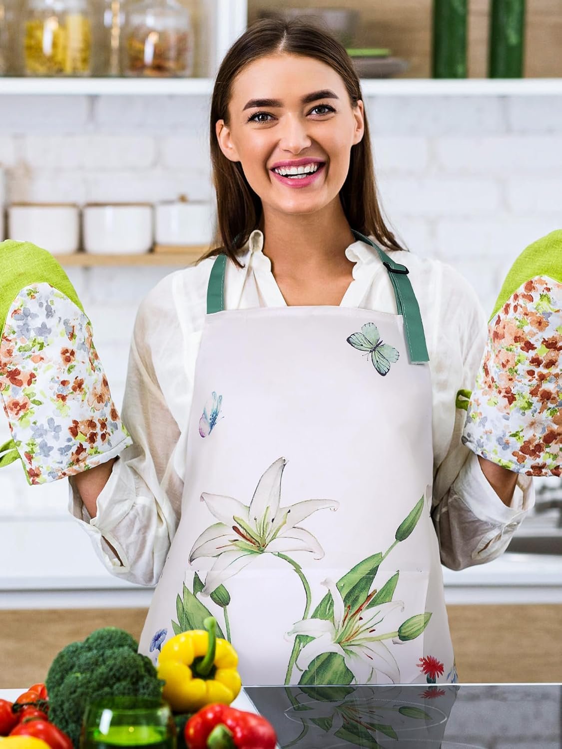 Bencailor 6 Pcs Spring Kitchen Aprons with Pockets Flower Rooster Bee Butterfly Sunflower Summer Aprons Bulk for Women(Multicolored,Spring Floral) - Image 2