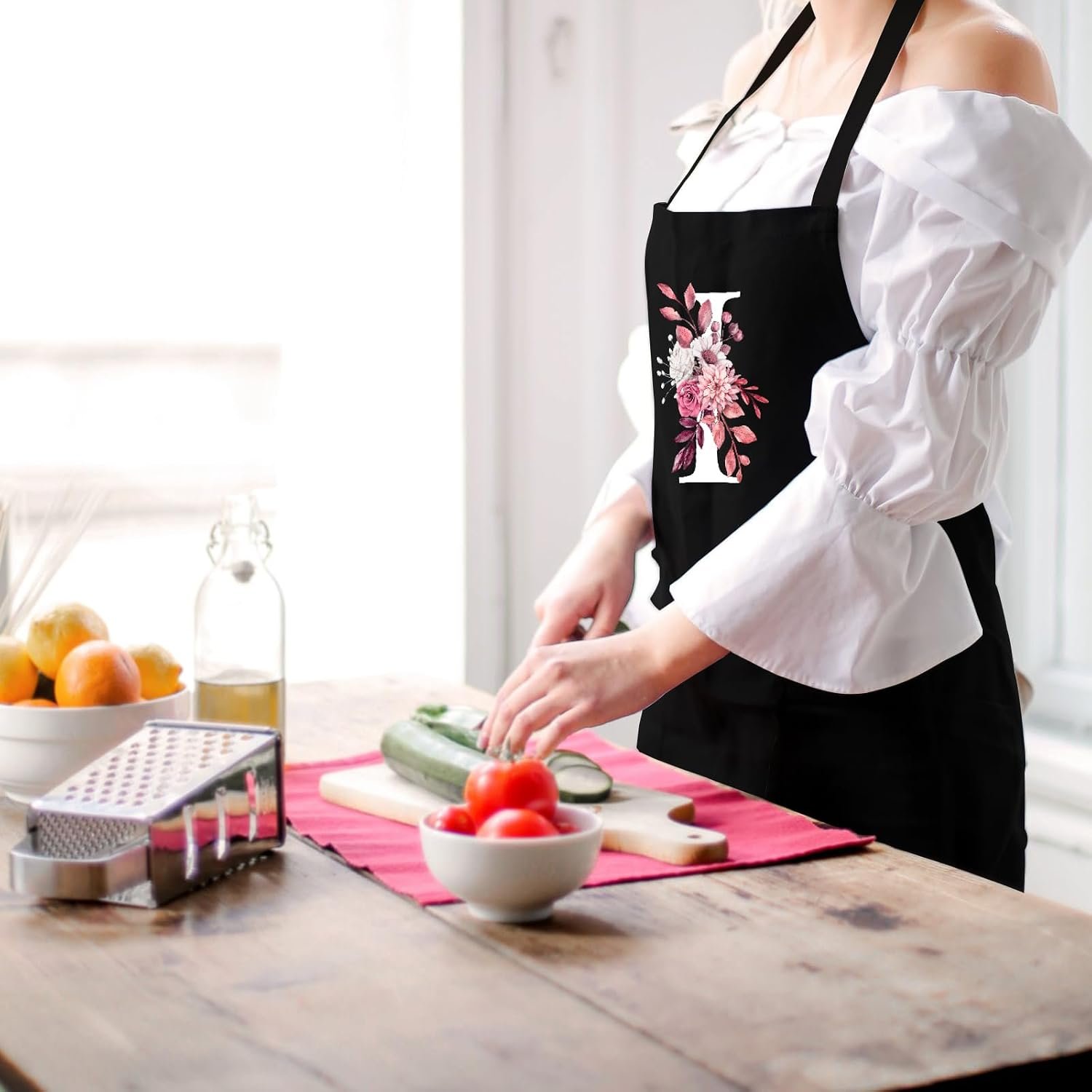 Personalized Aprons for Women with Pockets, Cute Aprons for Women Chef Baking, Cooking Gifts for Mom Birthday - Image 3