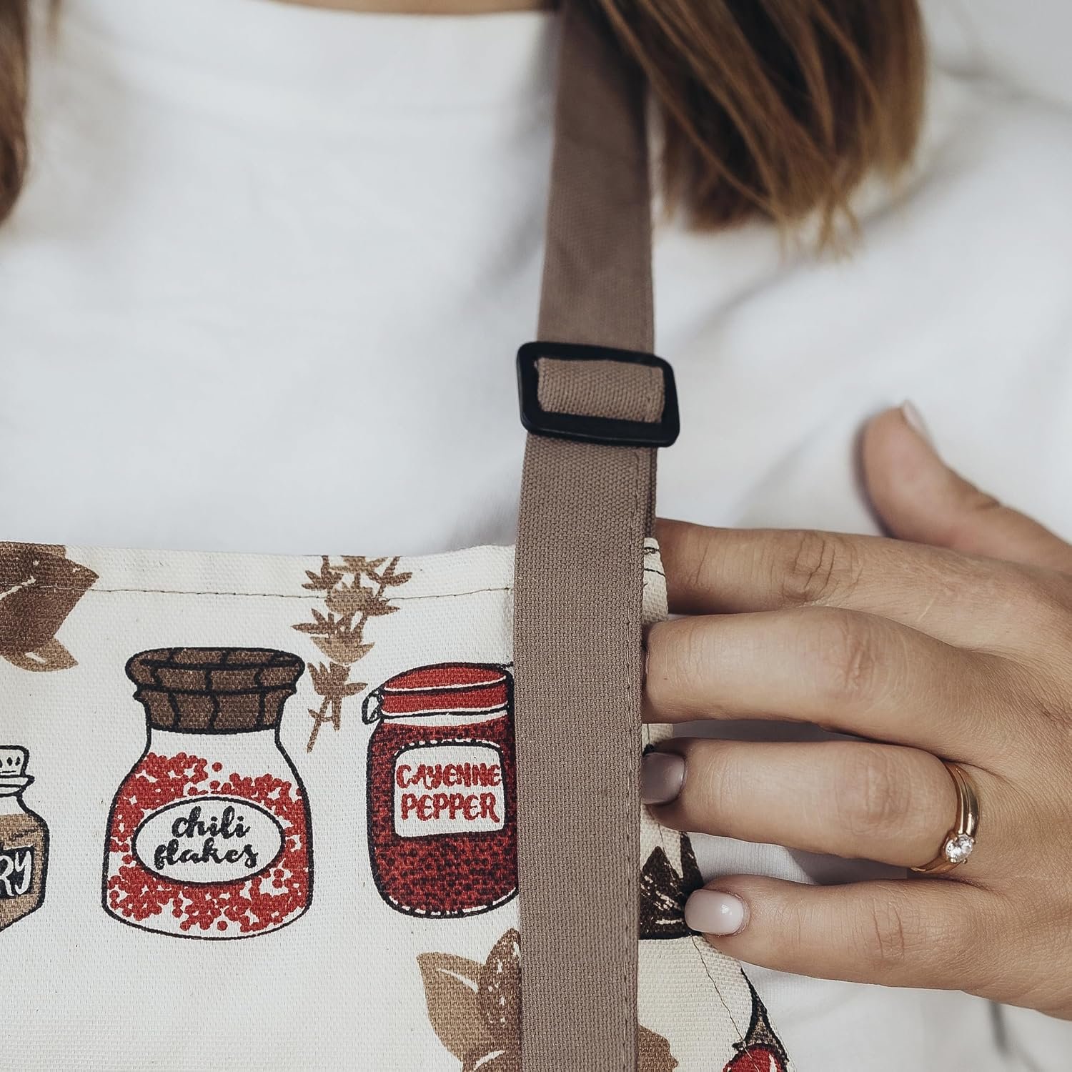 Premium Kitchen Apron and Towel Set 100% Cotton, Woman Apron with Two Pockets, Cute Apron, Barbeque Spice Jars - Image 5