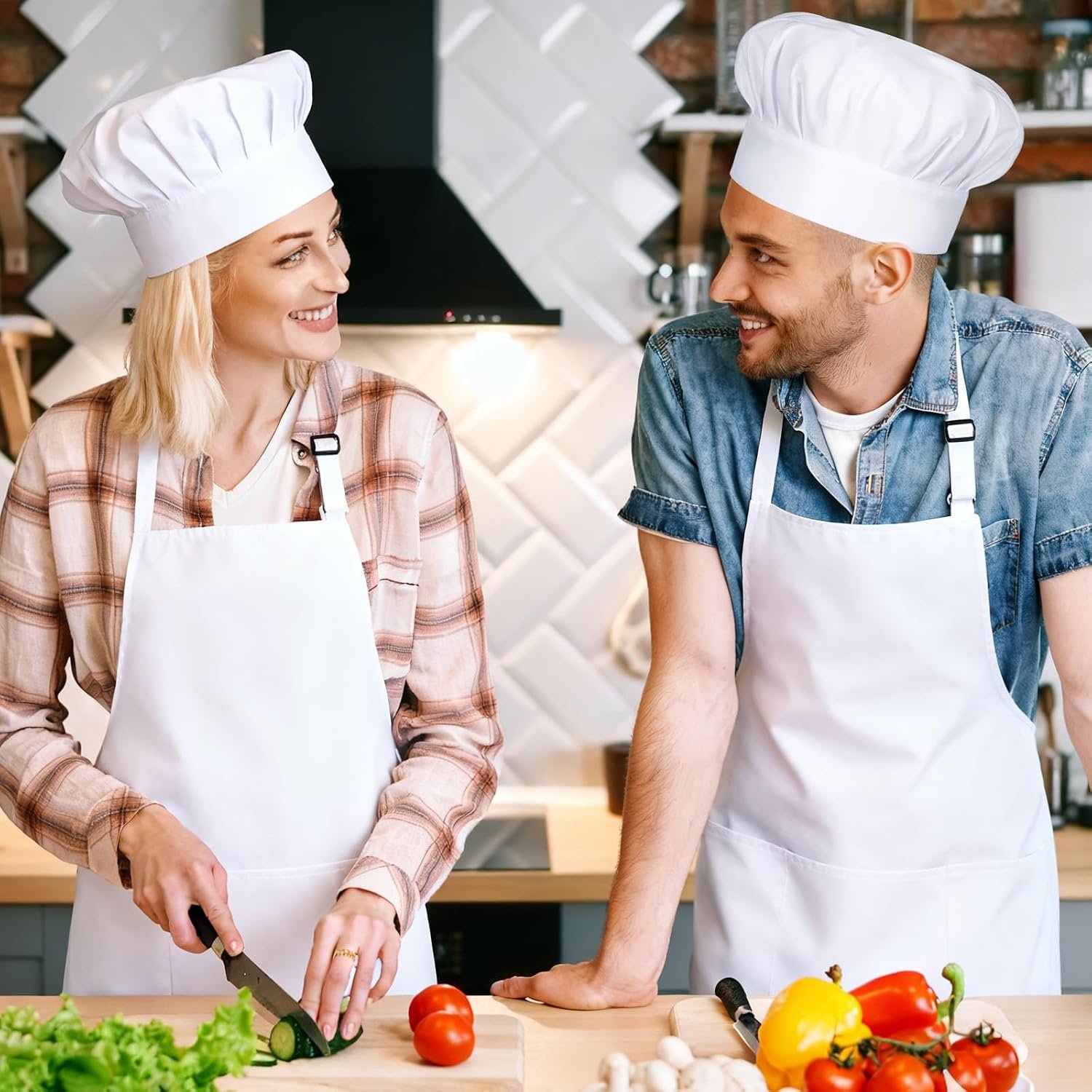 2 Pack White Chef Apron Set, Bib Apron with 3 Pockets & Adjustable Hat for Bakers, Cooking Enthusiasts & Kitchen Staff - Image 6